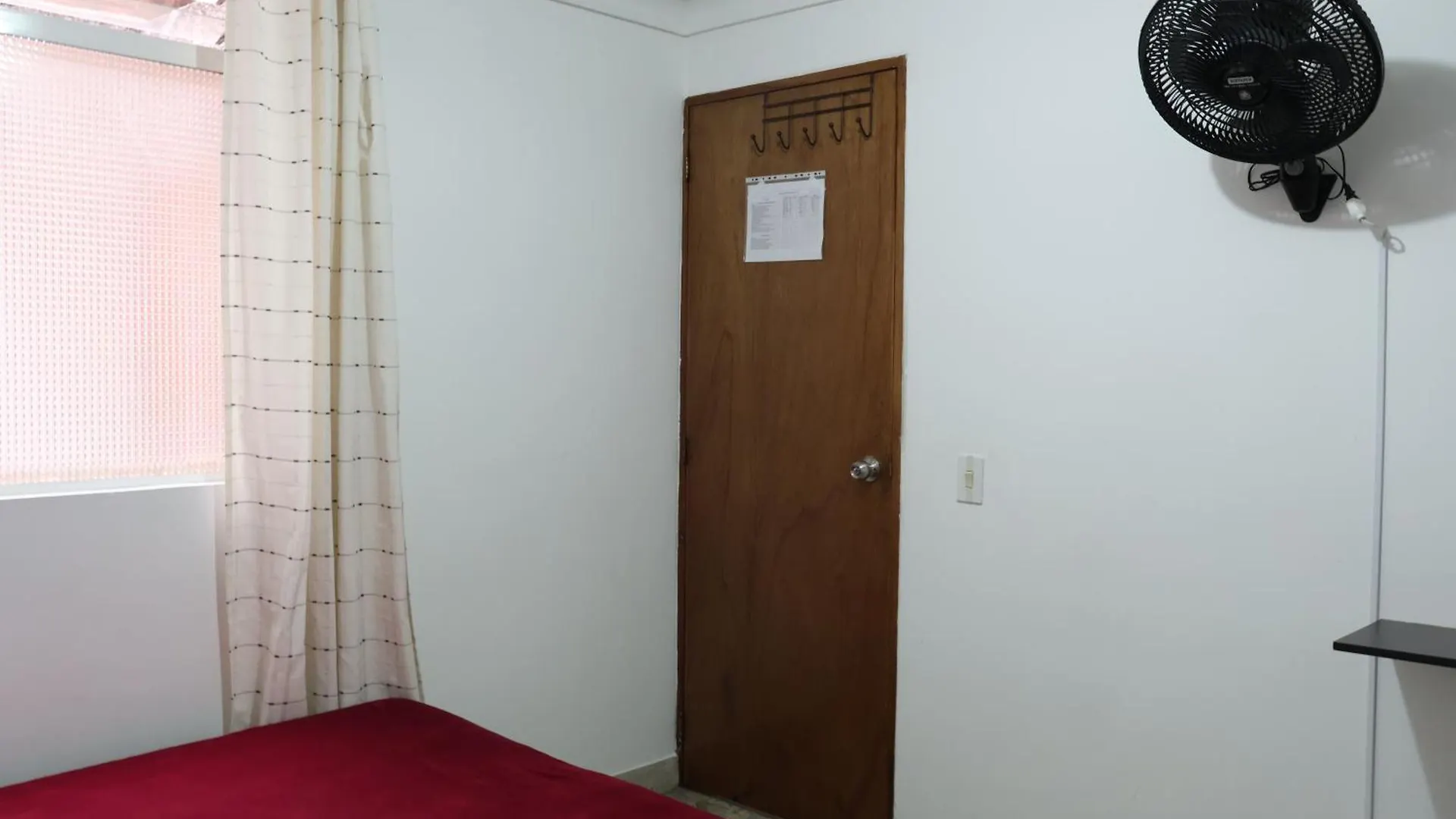 Living Poblado Manila 3028 Habitacion Doble Medellin 0*,